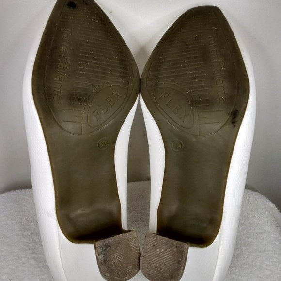 Torta Caliente White Women shoes Size 8W - Picture 7 of 9